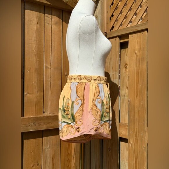 🆕 FARM Rio 🧿 NWOT Multicolor Banana Royalty Kaleidoscope Shorts, Sz XS - Picture 9 of 16